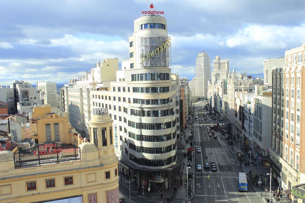 Hostal Oriente Madrid Bagian luar foto